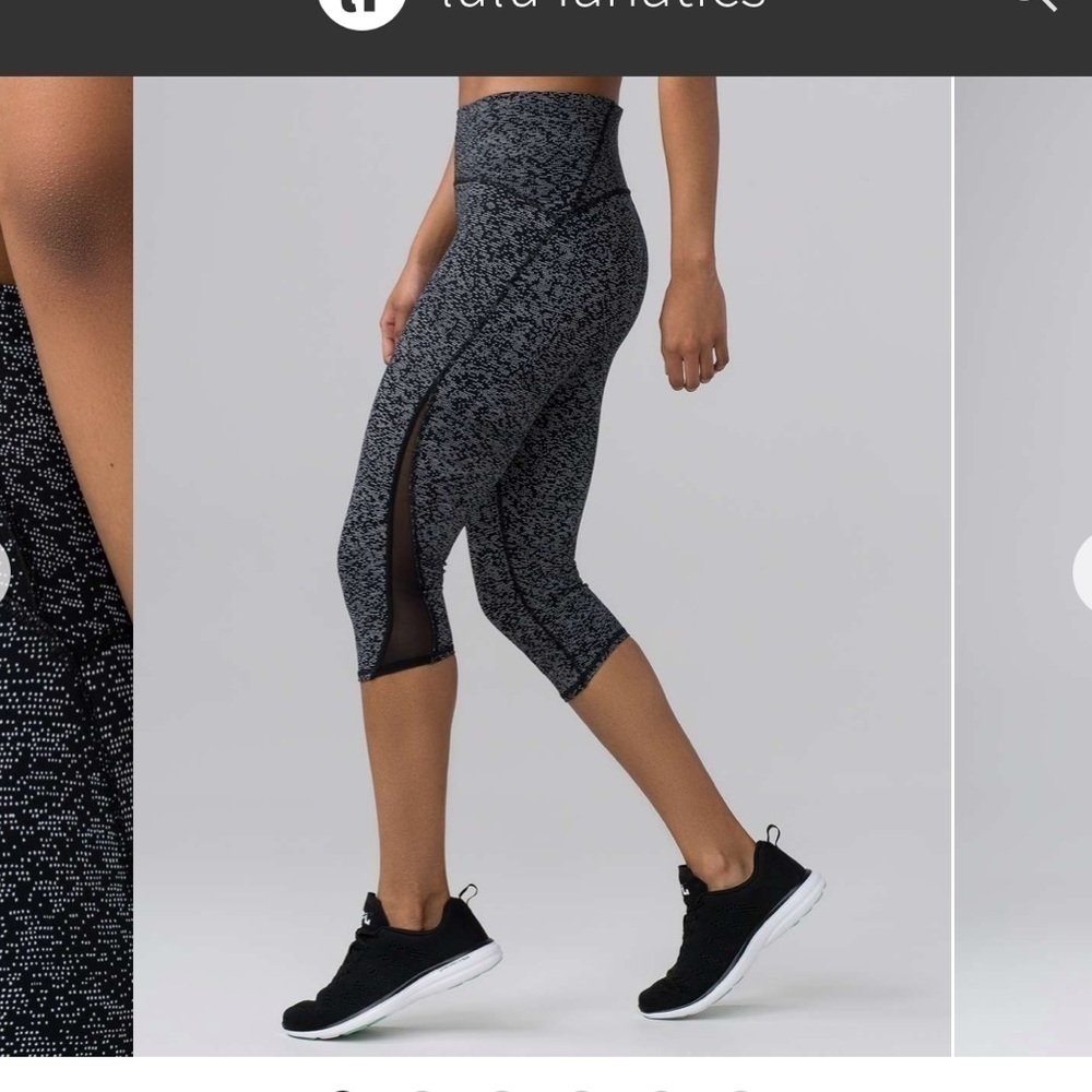 Lululemon Train Times Crop (17")
Soundwave White Black / Black 6